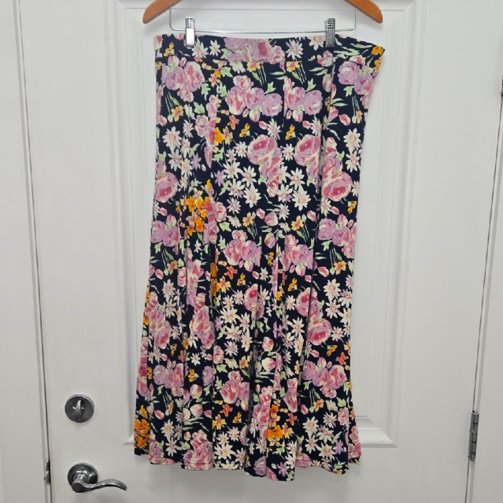Floral Print Women's Skirt Pull On. Very Comfortable